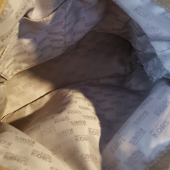 Michael Kors taupe leather gold studded Hamilton - Picture 9 of 10